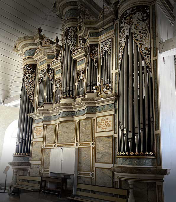 Compenius/Voigt/Kühn Orgel (1665) in der Marienkirche Artern (Thüringen)