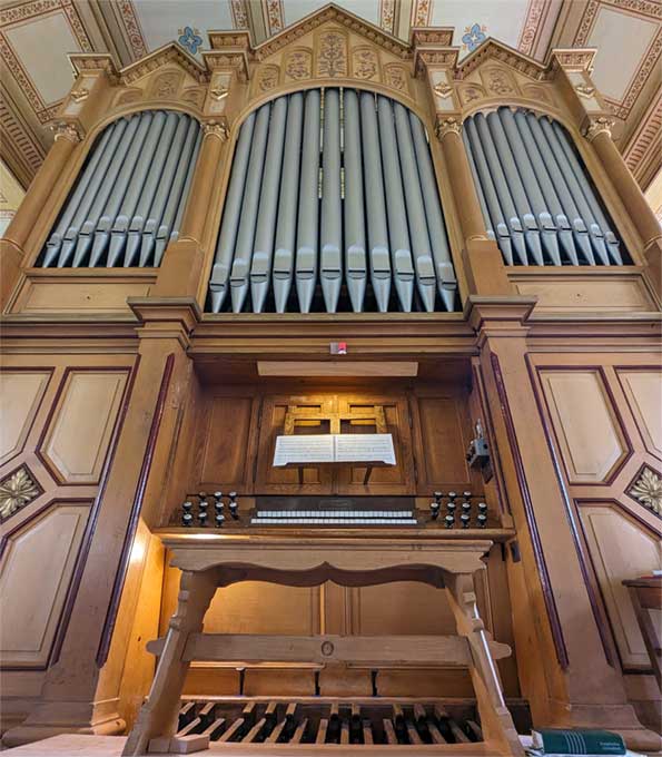 Eule-Orgel (1890) in der Dorfkirche Hermsdorf (Sachsen)